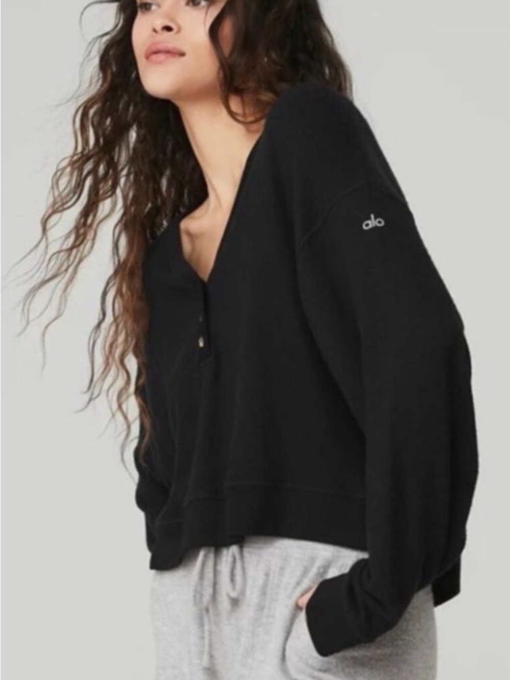 ALO Alolux Soho Cropped Henley In Black size Large